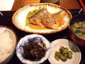 鯖の味噌煮定食